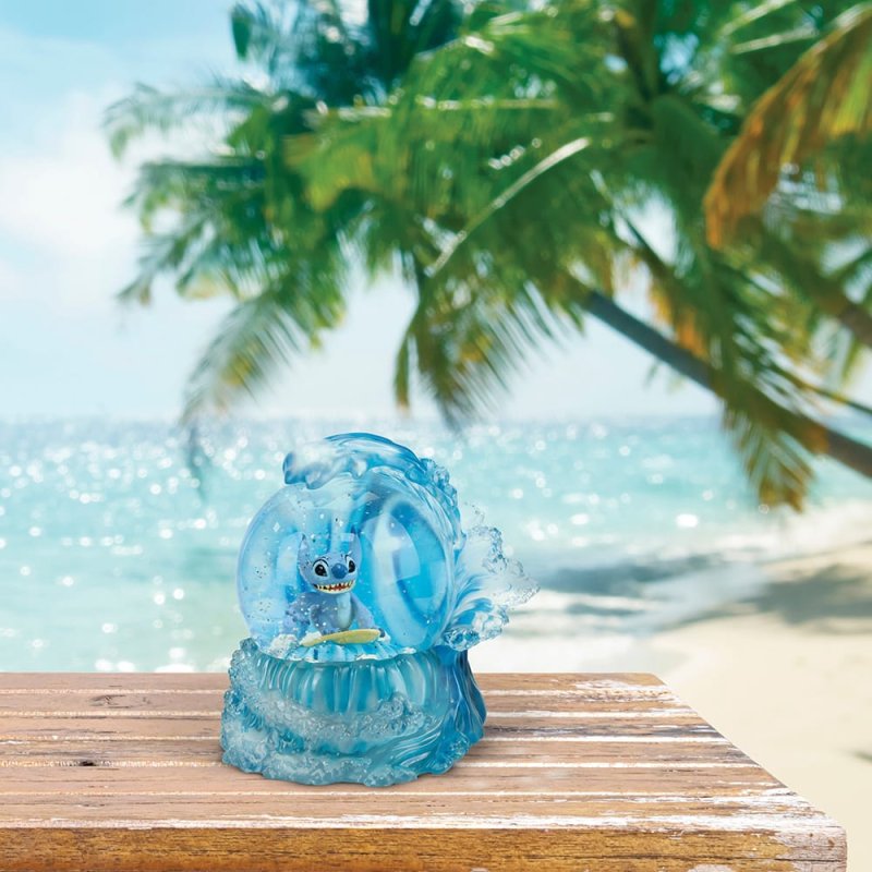 Vorbestellung Disney Showcase Collection Stitch Surfing Waterball